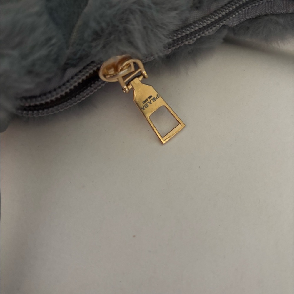 Prada VIP Bag - Picture 5 of 6
